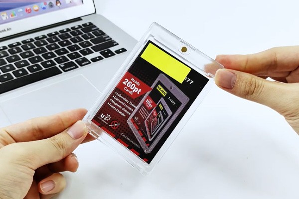 260 PT Thick Magnet Card Holder with UV Protection Hard Plastic Card Case Trading Game Card Pokémon Collectible Cards
